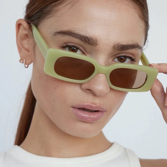 Lu Goldie Women\'s Retro Green Sunglasses